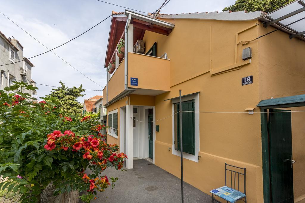 Sara Apartma